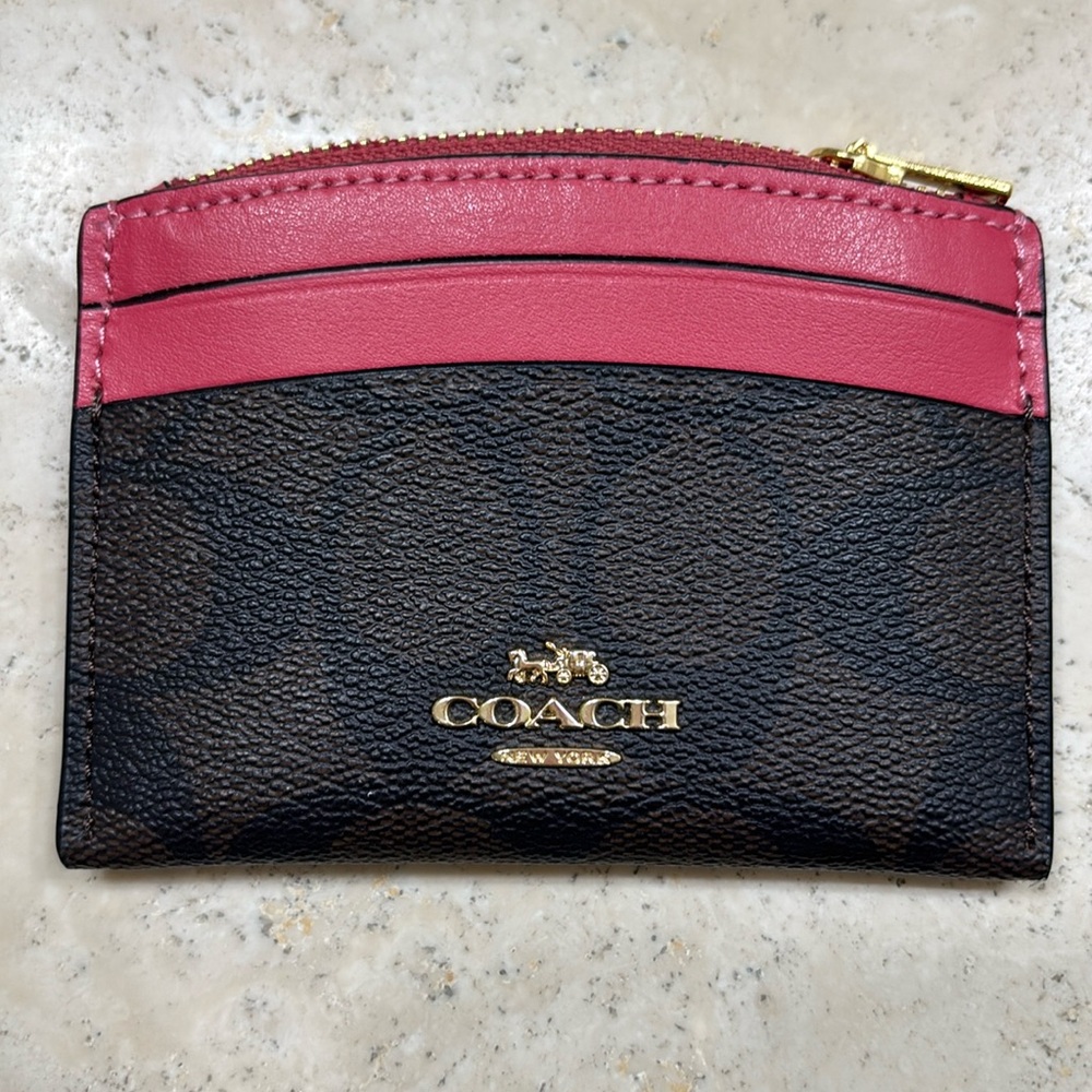Coach card carrier